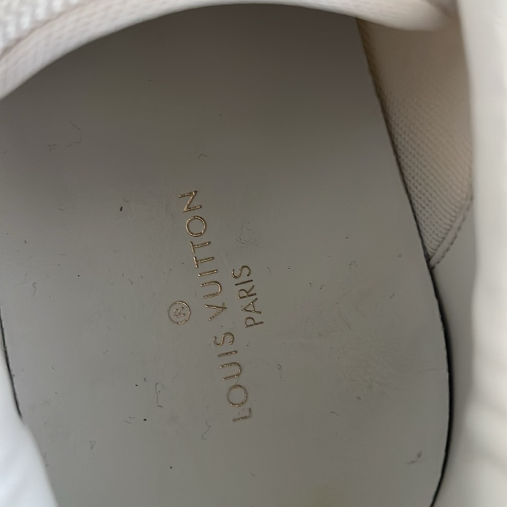 Louis Vuitton Beverly Hills Sneaker in white and blue. Men’s Sz 9 - Picture 14 of 16